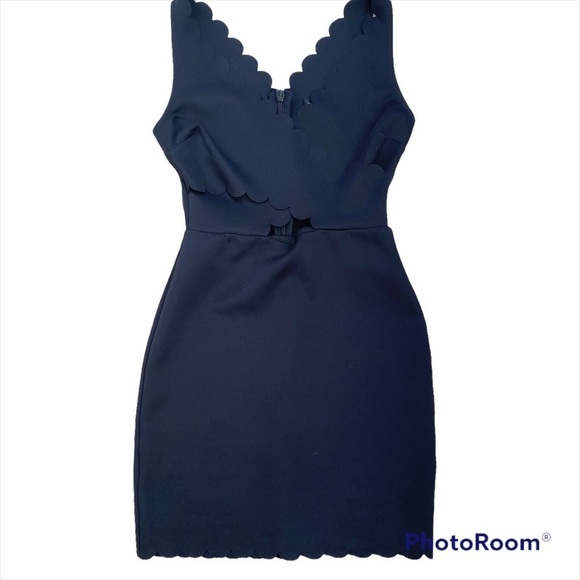 TopShop LBD Scalloped Edge Mini Dress Size 2 - Picture 6 of 11